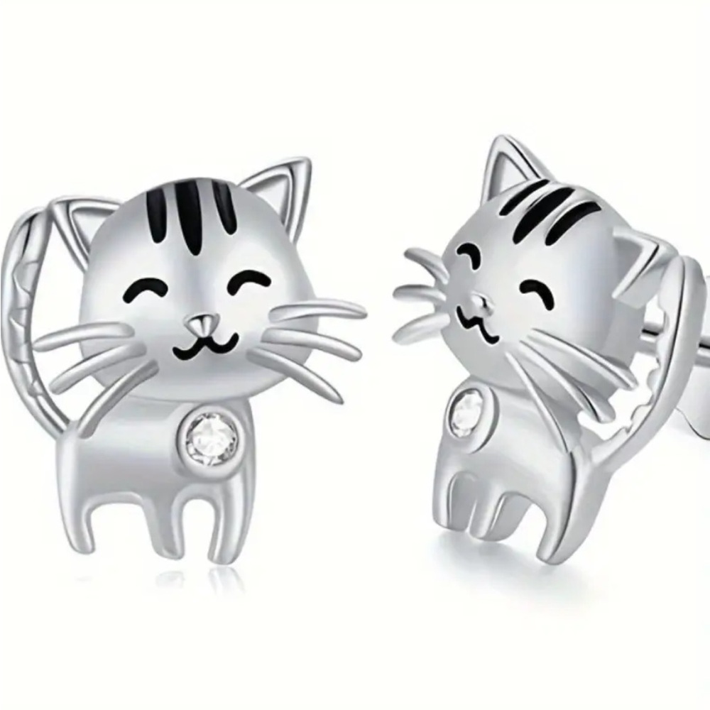 Silver Plated Round Rhinestone Cat Stud Earrings
